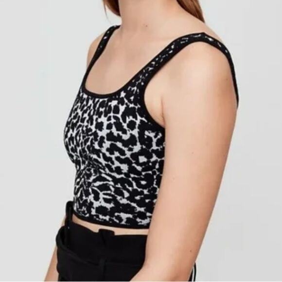 Aritzia - Babaton Arjun Sculpt Knit Cropped Tank in Leopard Print - Picture 1 of 9